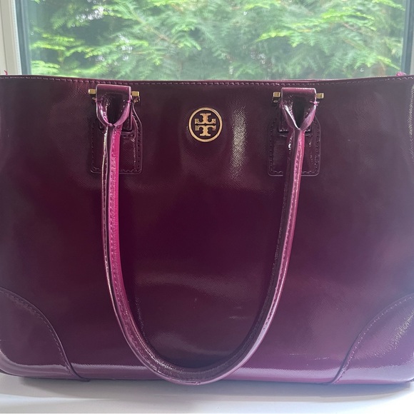 Tory Burch Handbags - Tory Burch Glossy Patent Tote in Deep Plum